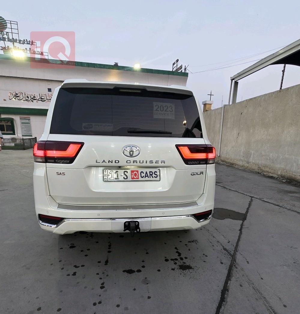 تويوتا لاندكروزر